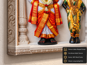 भगवान विठ्ठल आणि देवी रुक्मिणी: दिव्य दर्शन पंढरपूर परिवार हेरिटेज वॉल आर्ट – लक्झरी कॅनव्हास | ग्लॉसी ॲक्रेलिक फ्रेम