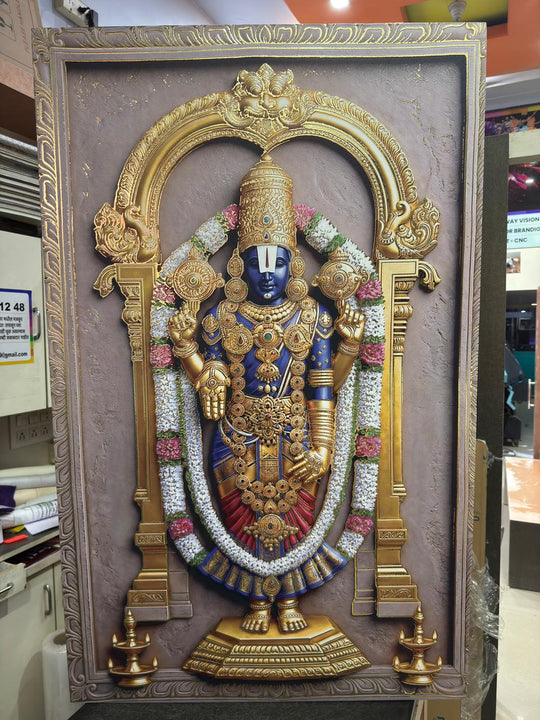 भगवान व्यंकटेश्वर: दिव्य तिरुपती बालाजी सुवर्ण नक्षीकाम हेरिटेज थ्रीडी गोल्ड फॉईल प्रीमियम कॅनव्हास फ्रेम